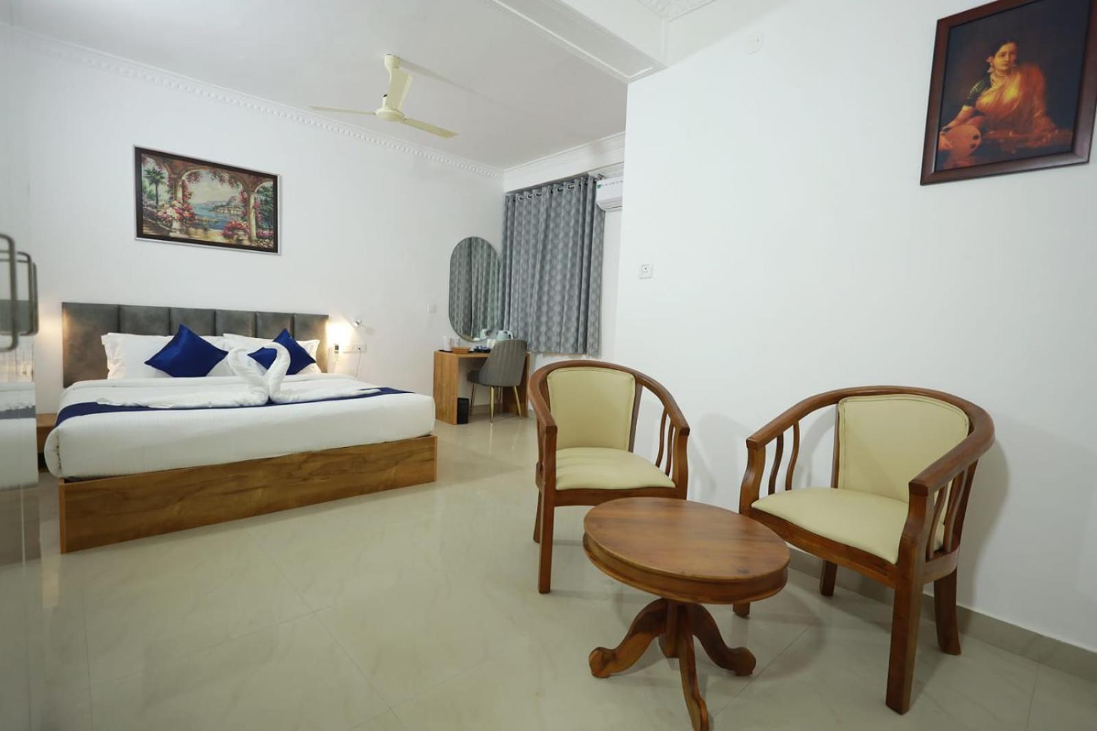 Готель Pearl Residency Ayoor Екстер'єр фото